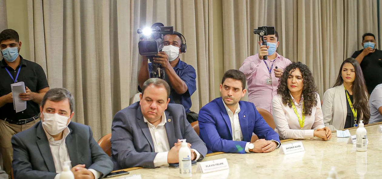 Representantes do Banco do Brasil estiveram hoje na assinatura do contrato da operação de crédito de R$ 500 milhões