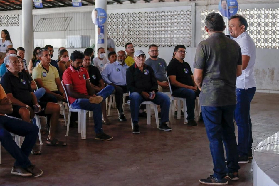 Reunião contou com a presença de vários apoiadores