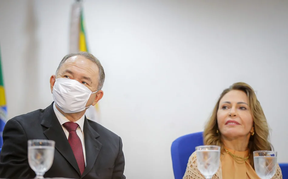 Secretário de Governo, Antônio Neto, e Lílian Martins