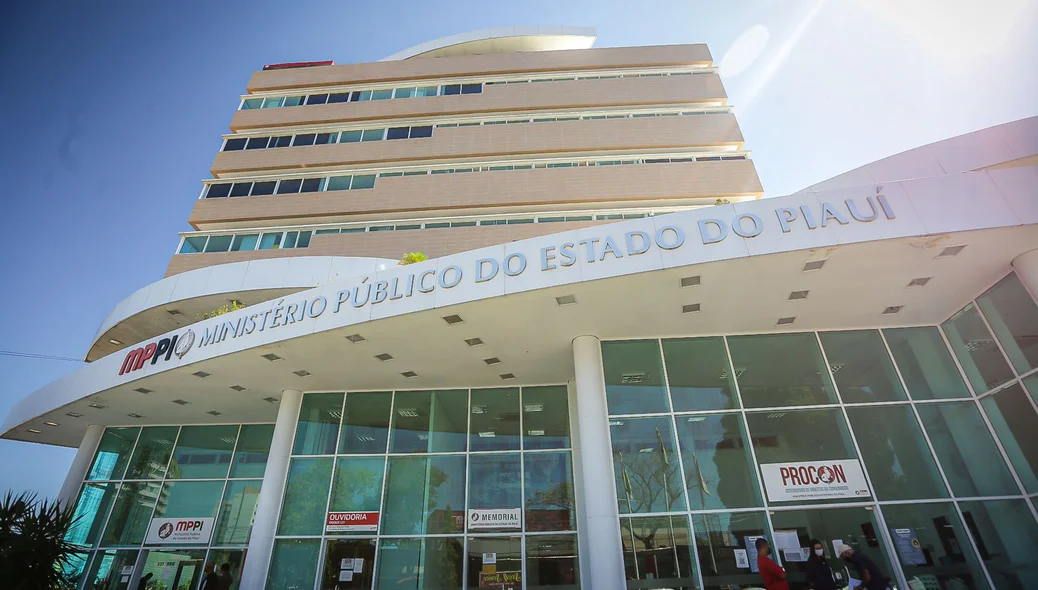 Sede do Ministério Público do Piauí, na Avenida Lindolfo Monteiro