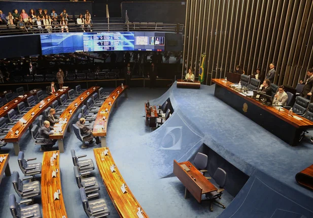 Senado aprova projeto que beneficia governo em votações do Carf