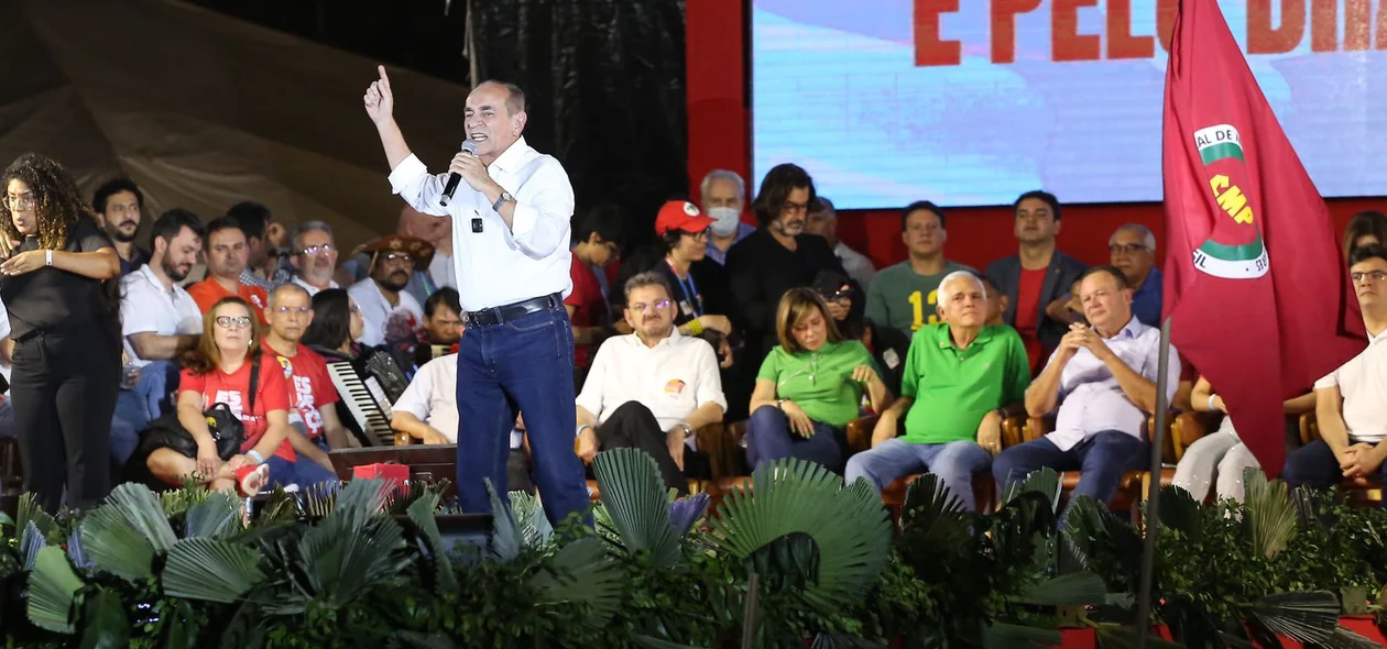Senador Marcelo Castro em evento com Lula