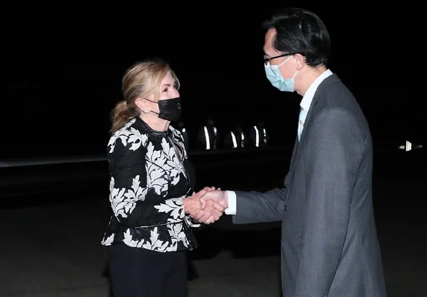 Senadora americana Marsha Blackburn desembarca em Taiwan