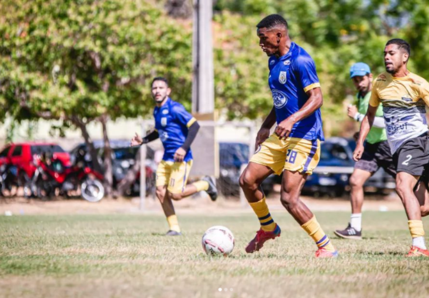 Tiradentes em jogo preparatório