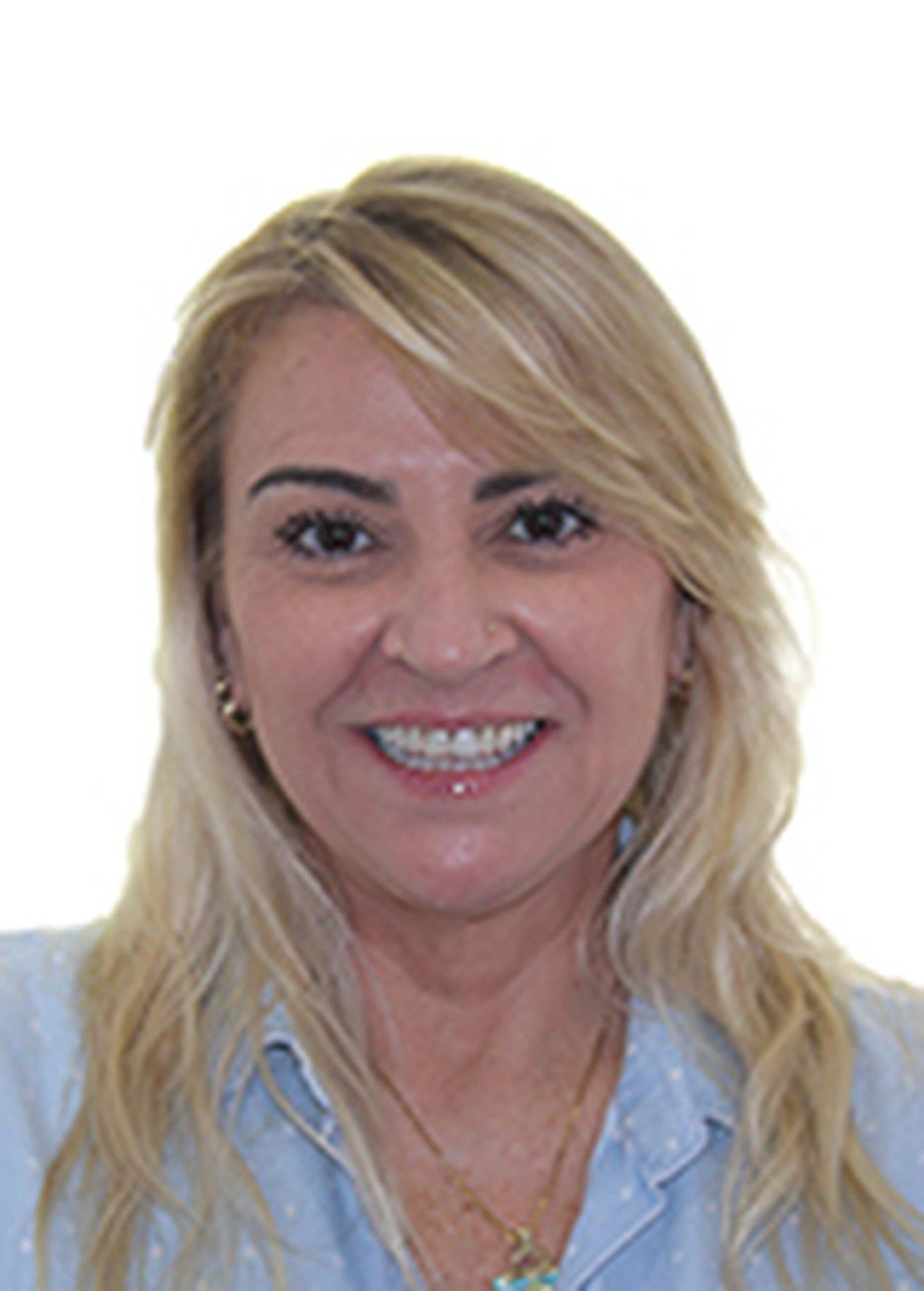 A campanha de Adriana Mendonça se resume a 33 posts numa página do Facebook e do Instagram