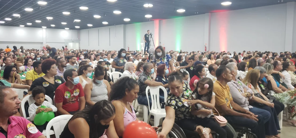 Apoiadores presentes na reunião de Marcos Aurélio Sampaio