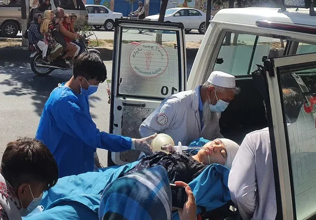 Atentado com homem-bomba deixa ao menos 19 mortos no Afeganistão