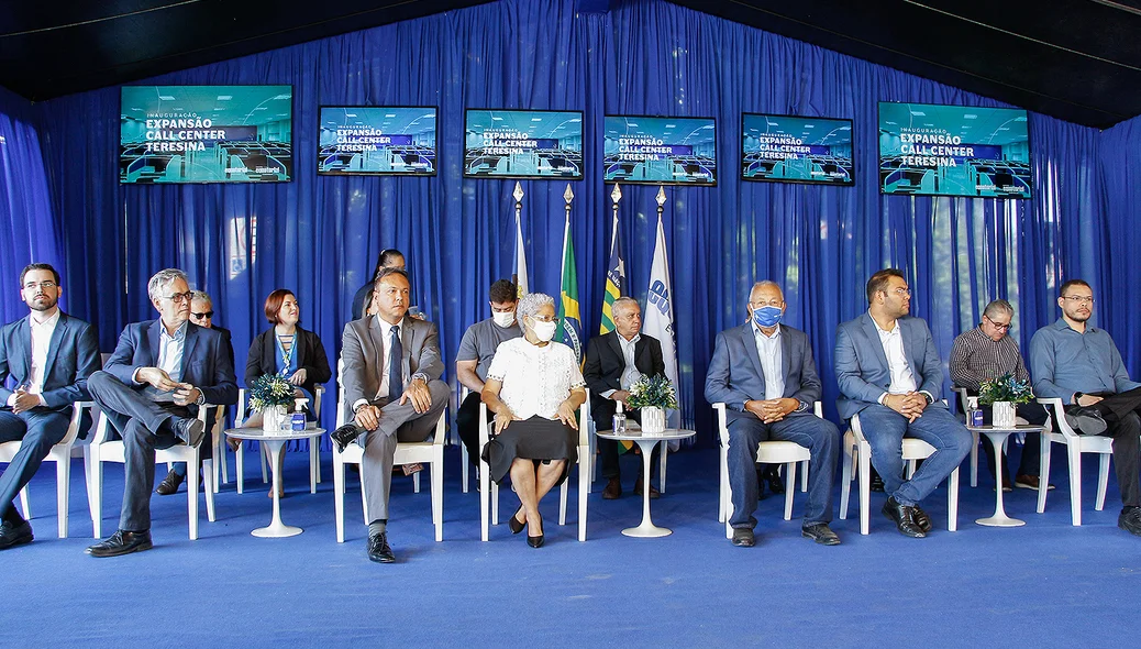 Autoridades no evento da Equatorial