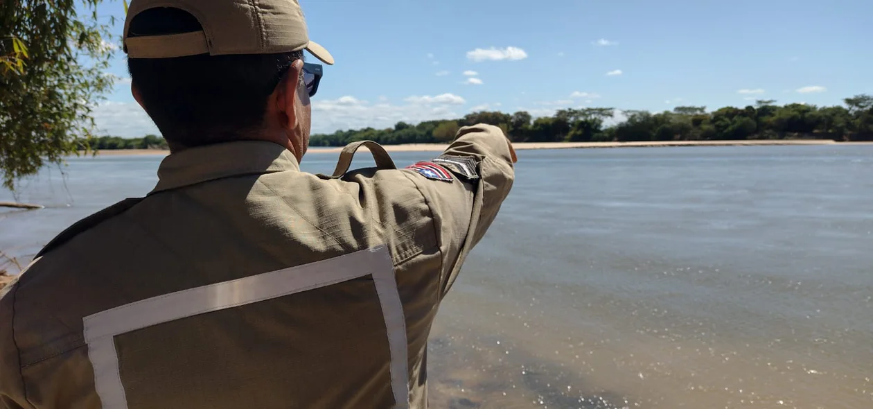 Bombeiros realizam buscas no Rio Parnaíba em Timon