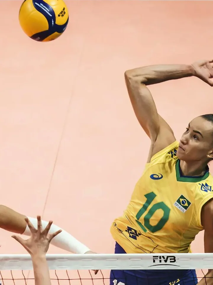 Brasil derruba favorita Itália no tie-break no Mundial de vôlei feminino