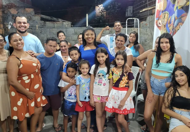 Camila Marques durante reunião no Campestre