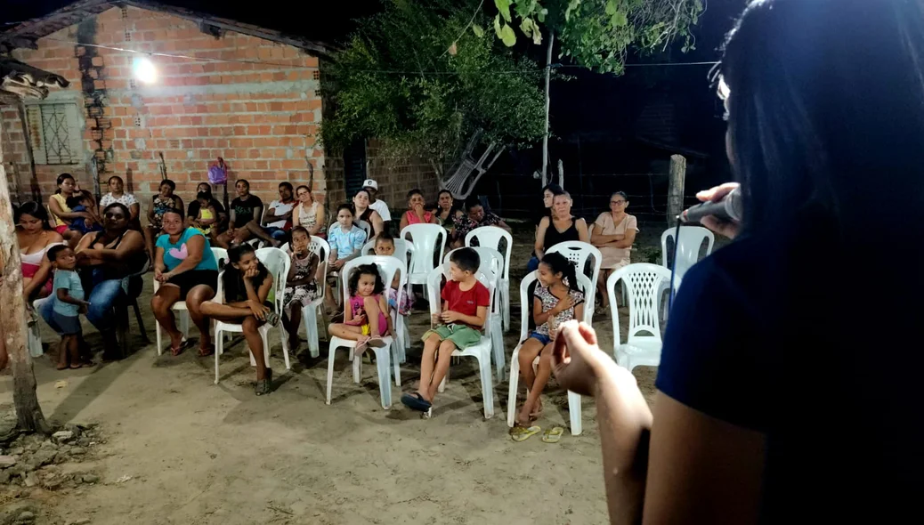 Camila Marques realizou visita em Curralinhos