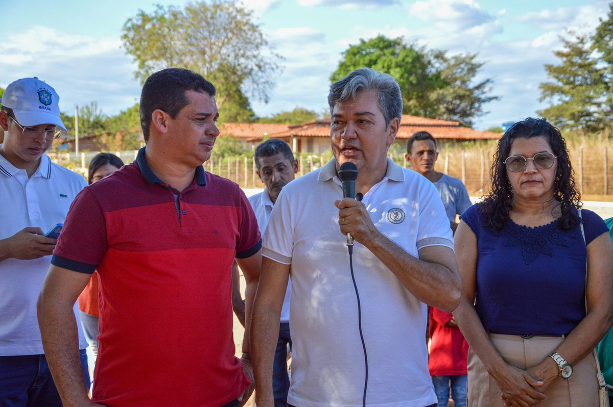 Comunidades inauguram pavimentação em Lagoa de São Francisco