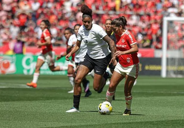 Corinthians e Inter disputam a final do Brasileiro na Neo Química Arena