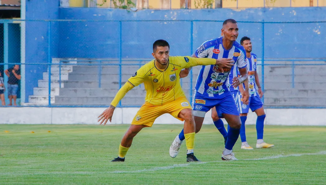 Disputa de bola