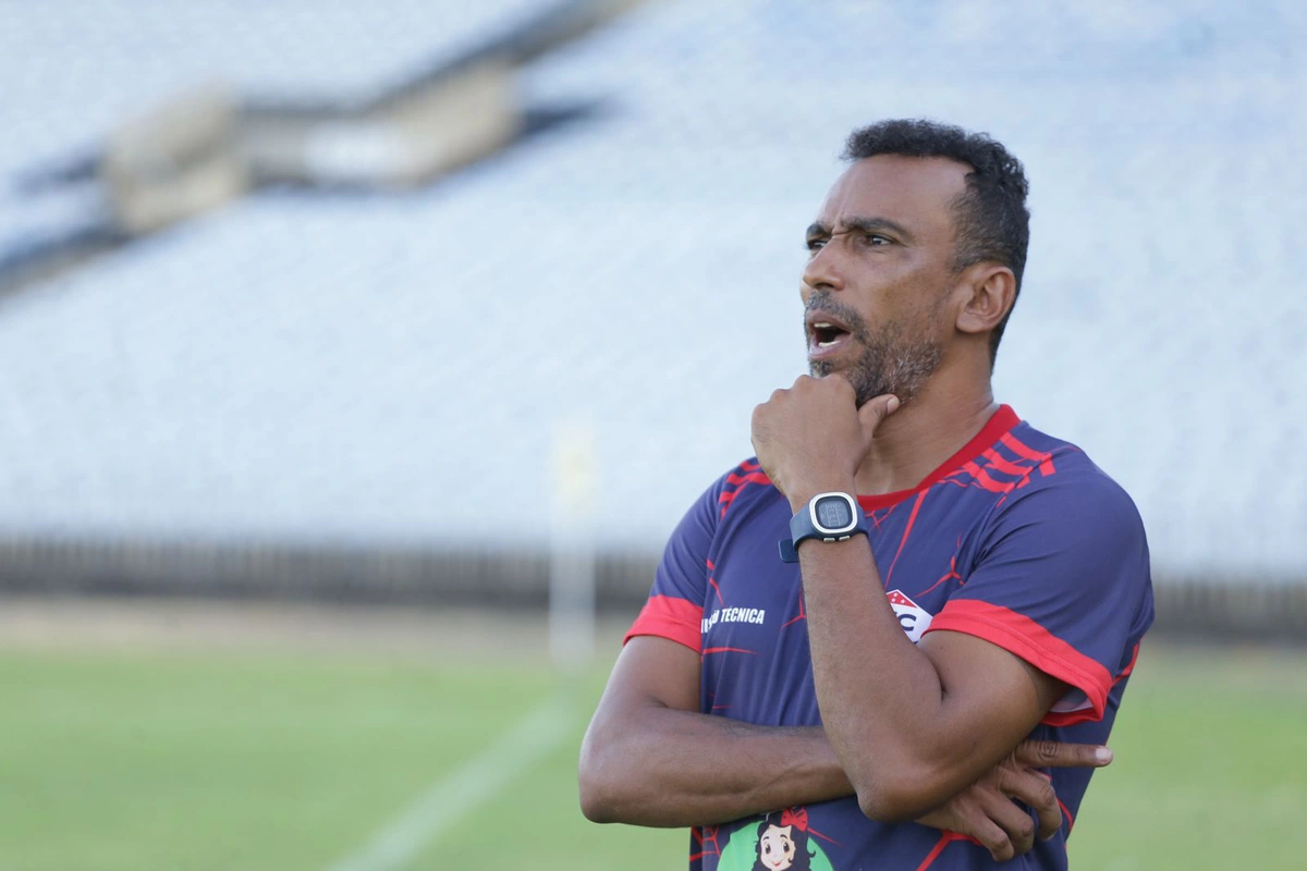 Eduardo, técnico do Piauí