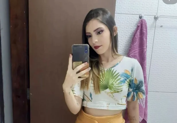 Emily Moura