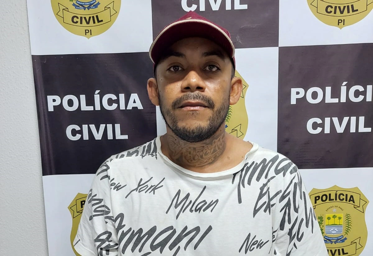 Flávio Emanuel Santos Oliveira