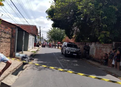 Homem é morto a tiros enquanto pilotava motocicleta no bairro Pedra Mole