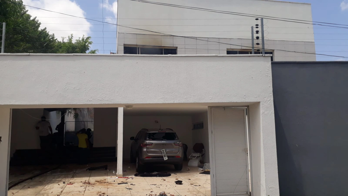 Incêndio começou em quarto