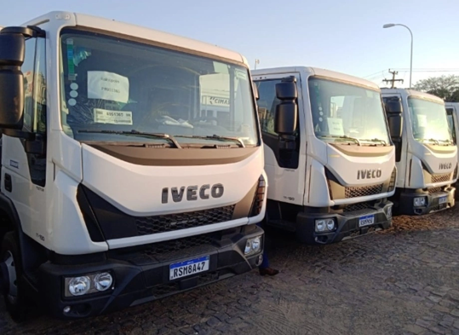Itainópolis é contemplada com caminhão compactador