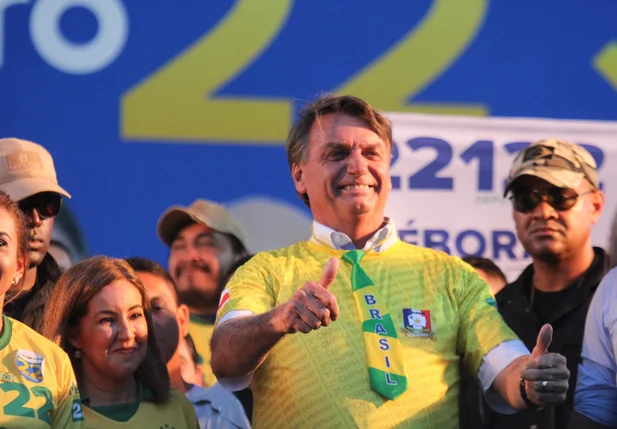 Jair Bolsonaro faz campanha em Manaus
