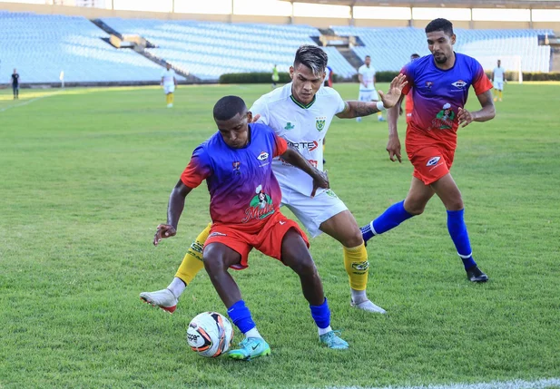 Jogo aconteceu no Estádio Albertão
