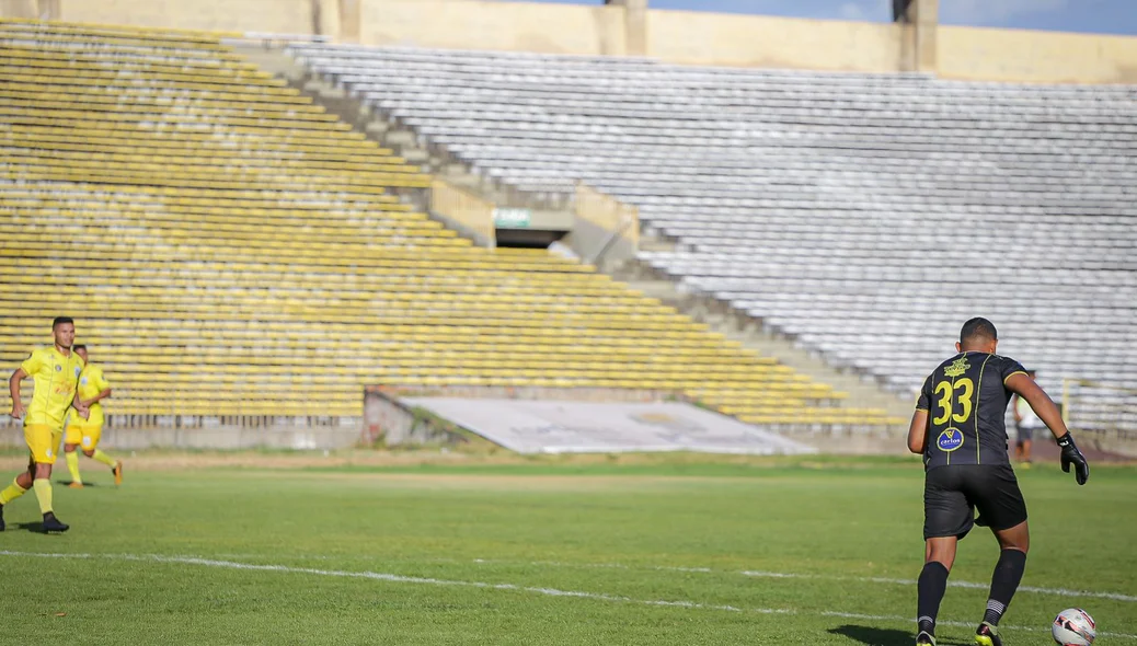 Jogo aconteceu no estádio Albertão