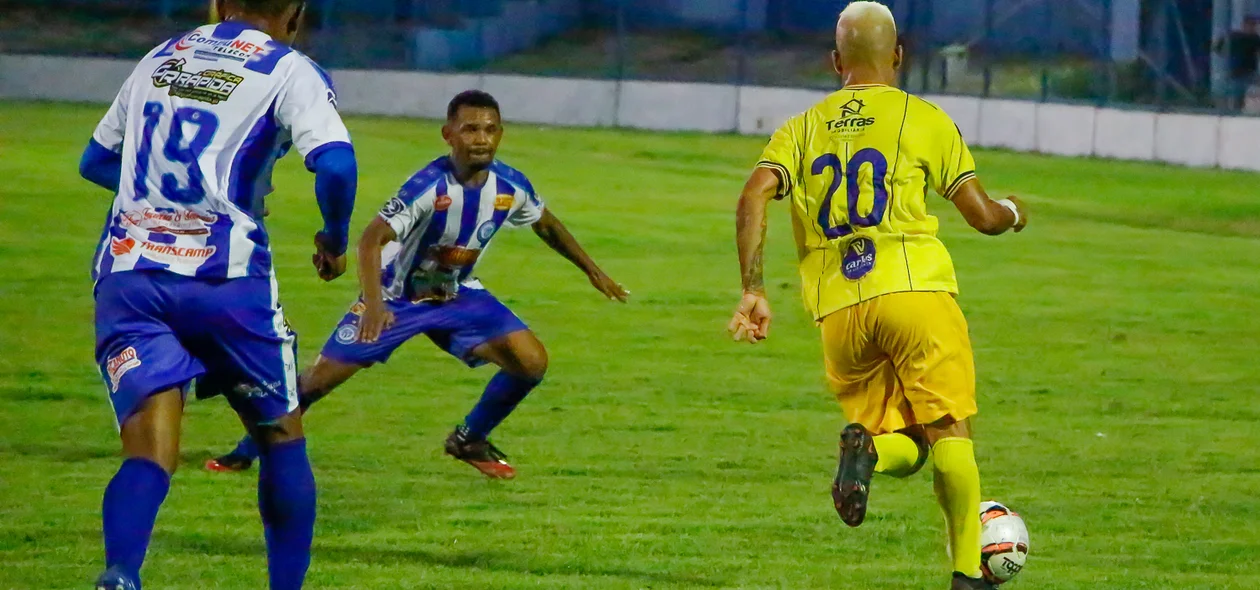 Jogo aconteceu no Estádio Lindolfo Monteiro