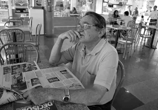 José Elias Martins Arêa Leão