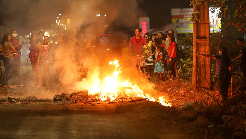 Manifestação aconteceu nesta sexta-feira