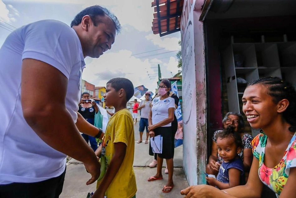 Na reta final, capitão Fábio Abreu intensifica campanha com caminhada e visita a mercados de Teresina