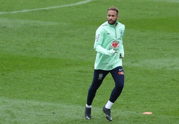 Neymar em preparação para o amistoso contra a Tunísia