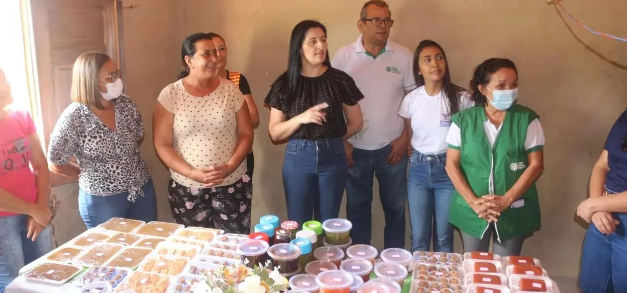 O curso foi ministrado pela instrutora do SENAR-PI, Maria de Jesus