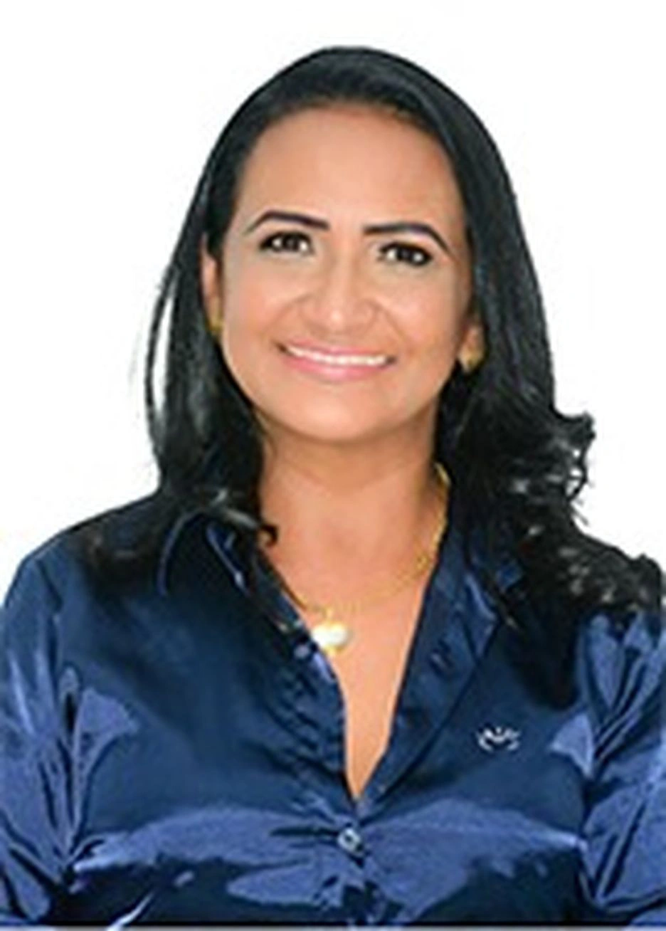 O PP deu R$ 2,2 milhões para a candidata Marlucia Oliveira