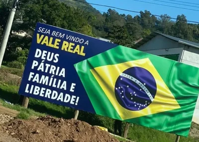 Outdoor instalada na cidade de Vale Real, no Rio Grande do Sul
