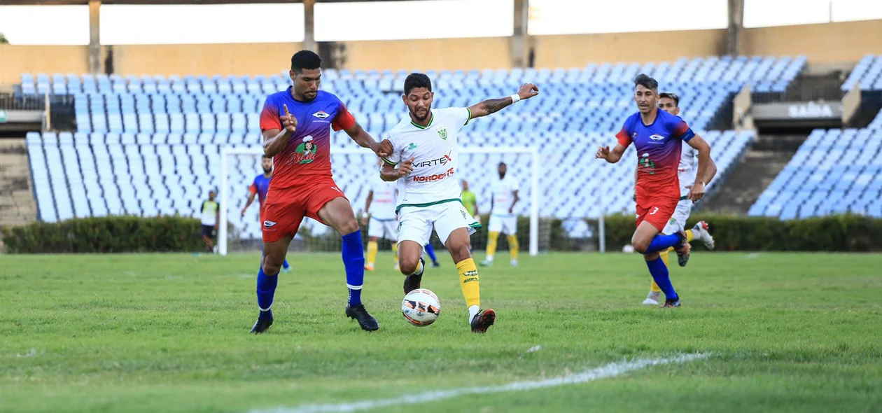 Partida válida pela Série B do Piauiense entre Piauí e Picos