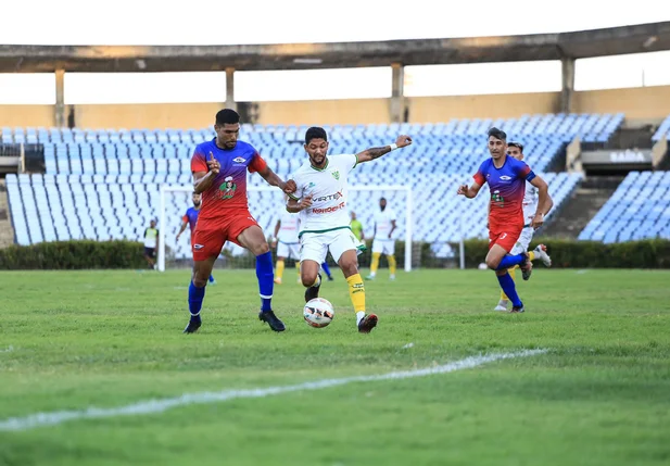 Partida válida pela Série B do Piauiense entre Piauí e Picos