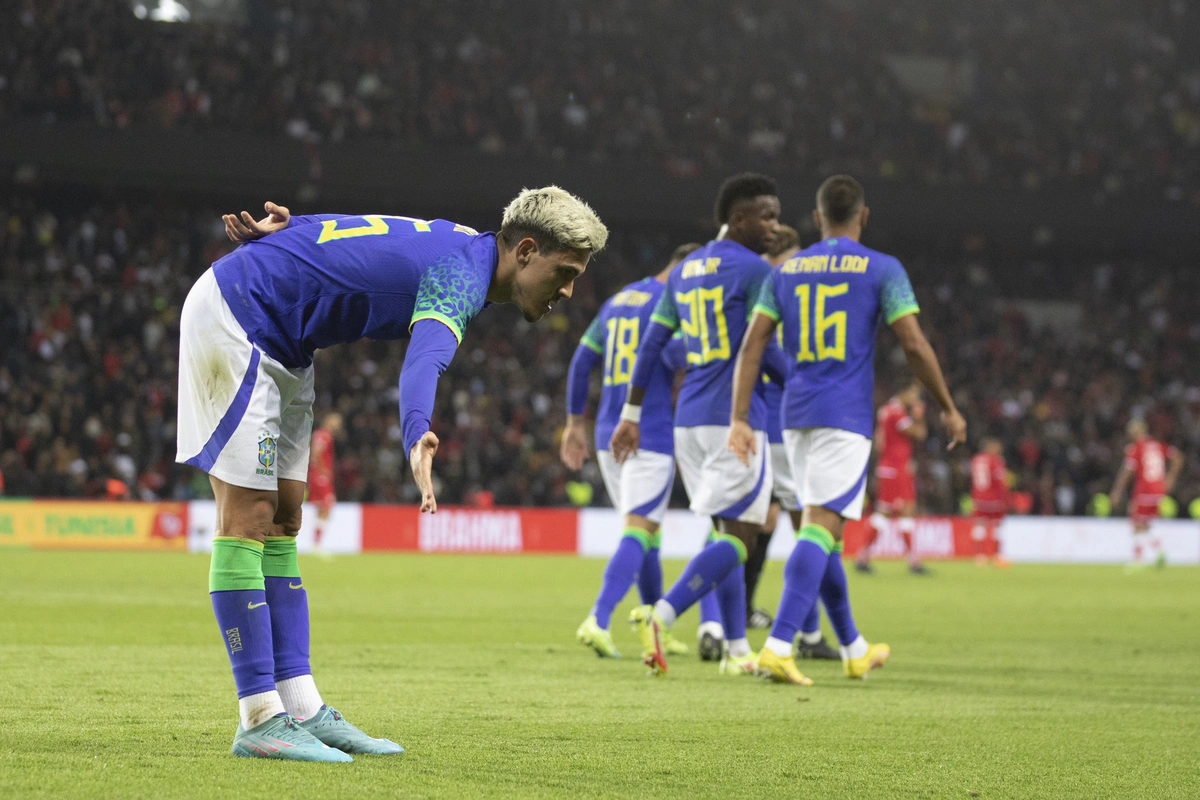 Pedro marcou seu primeiro gol com a camisa da seleção brasileira