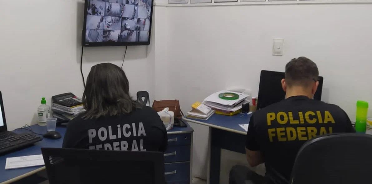 PF cumpre mandados em endereços ligados a Jadyel Alencar