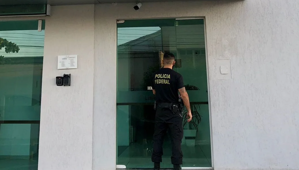 Polícia Federal cumpre mandados em vários municípios