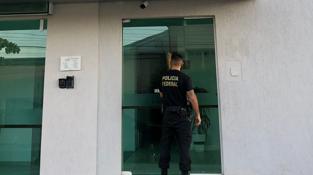 Polícia Federal cumpre mandados em vários municípios