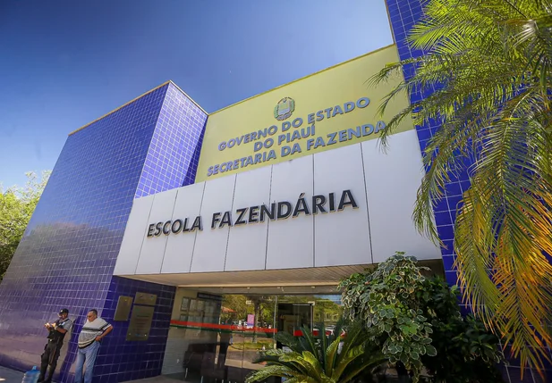 Prédio da Escola Fazendária em Teresina