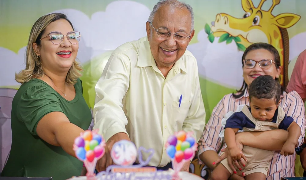 Prefeito Dr. Pessoa participa da comemoração do primeiro ano do Hospital da Criança