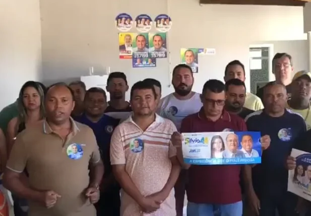 Prefeito Julimar Barbosa anuncia adesão a Sílvio Mendes e Joel Rodrigues