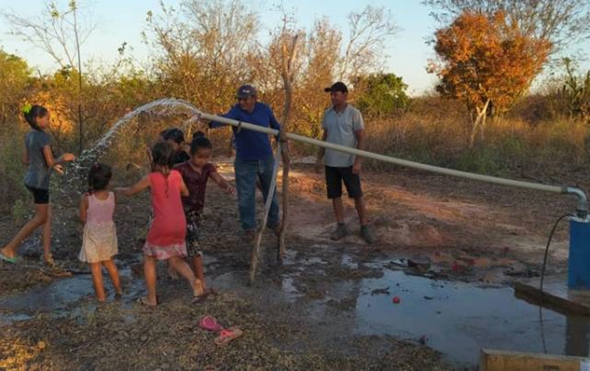 Prefeitura de Itainópolis equipa mais um poço na zona rural do município.jpeg