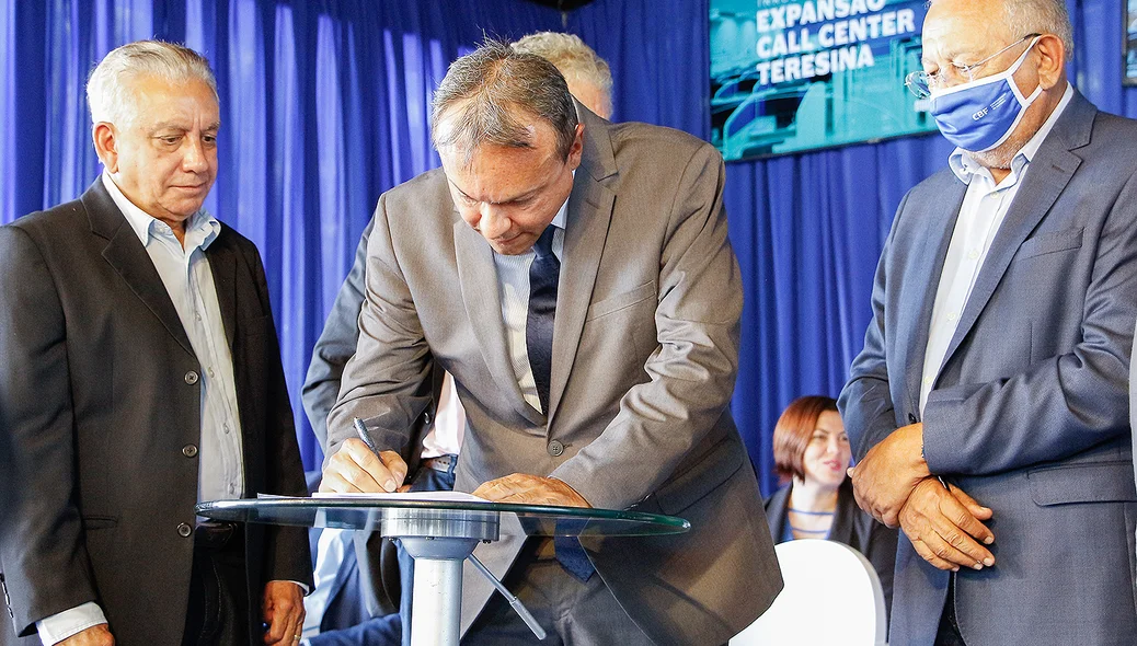 Presidente da Equatorial assinado o convênio com a prefeitura de Teresina
