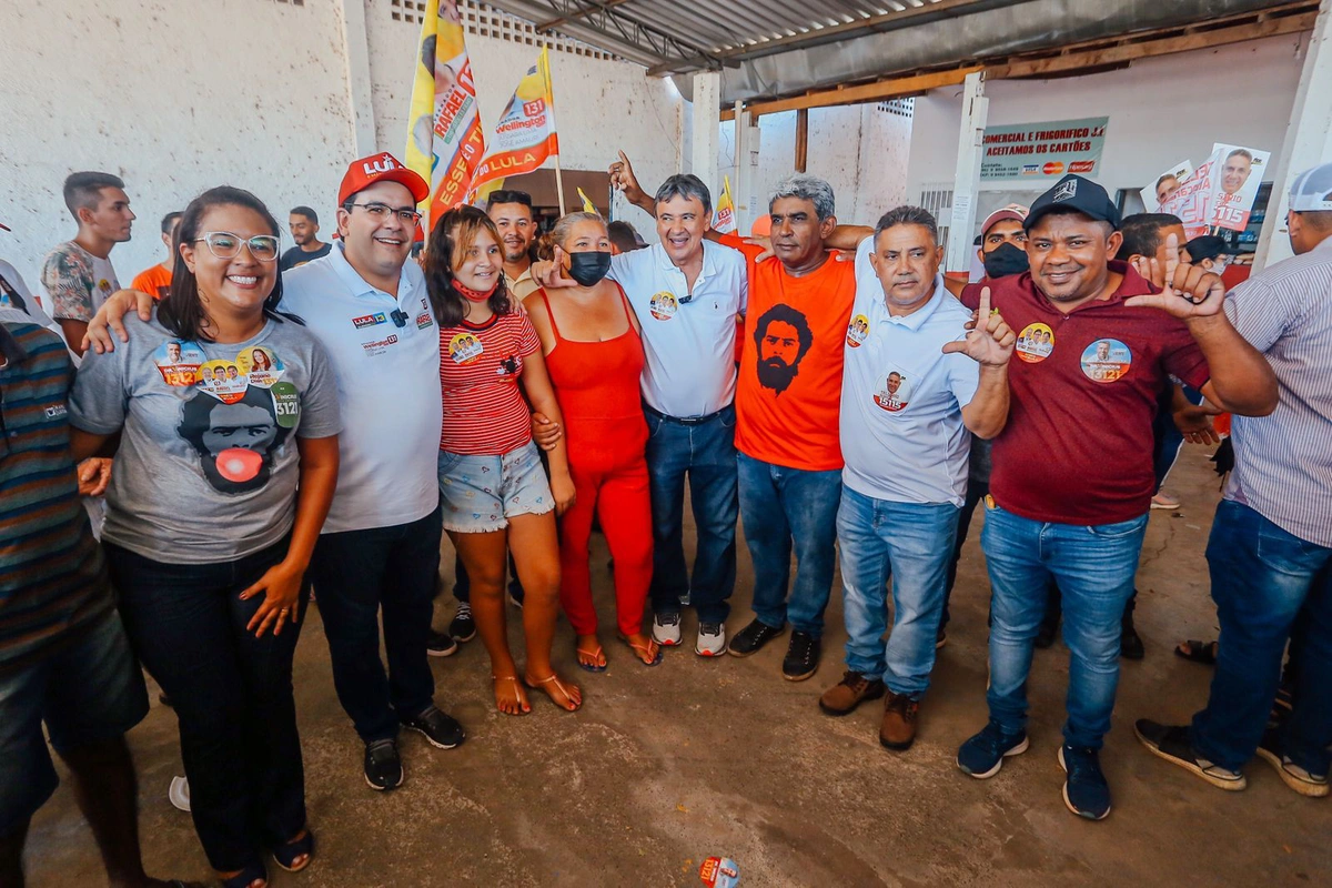 Rafael Fonteles durante campanha no interior do Piauí