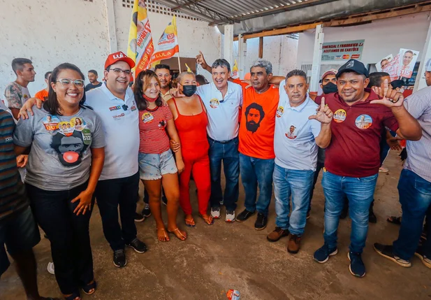 Rafael Fonteles durante campanha no interior do Piauí
