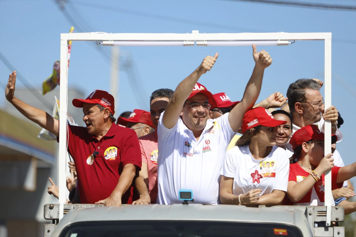 Rafael Fonteles e Wellington realizam carreata na zona sul de Teresina